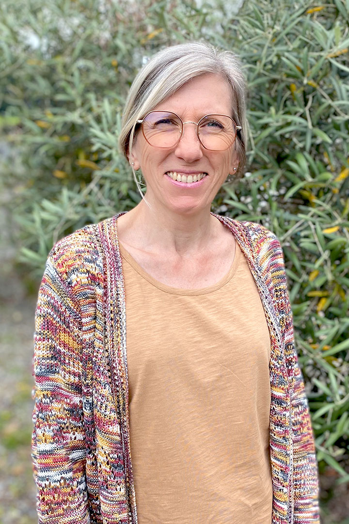 Photo-portrait-Véronique-Guiné-La-Fabrik-orev---ceramique---saubusse